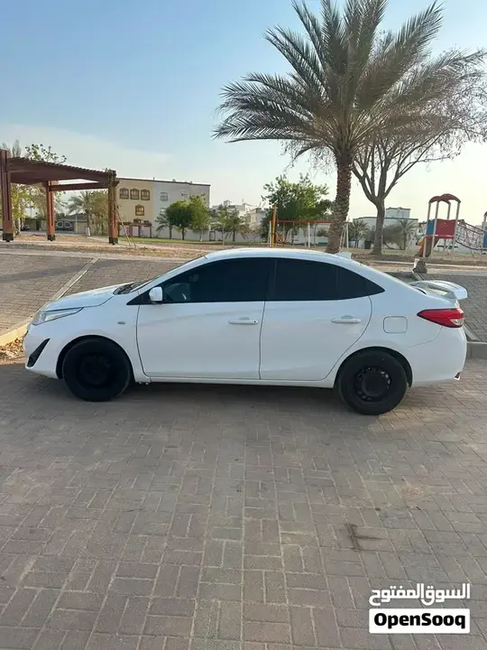 Toyota Yaris 2019 photo 2