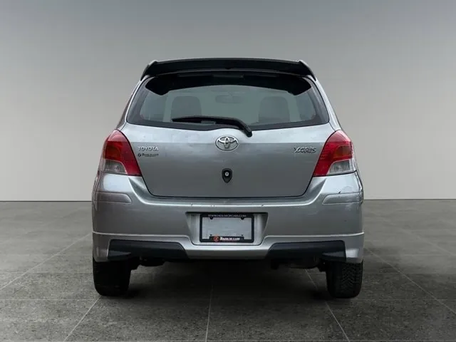 Toyota Yaris 2011 photo 5