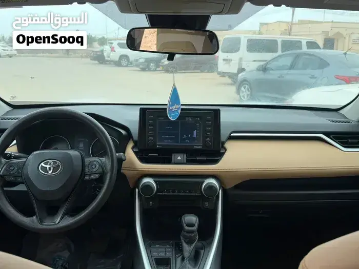 Toyota Rav4 2022 photo 2