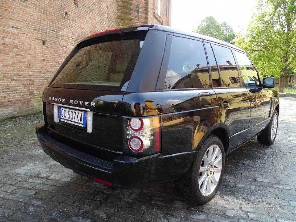Land Rover Range Rover 2012 photo 2