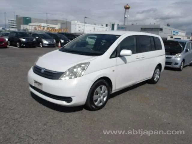 Toyota Isis 2006 photo 2
