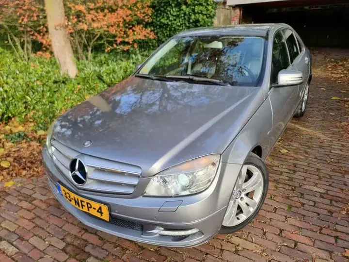 Mercedes-Benz C-Class 2010 photo 3