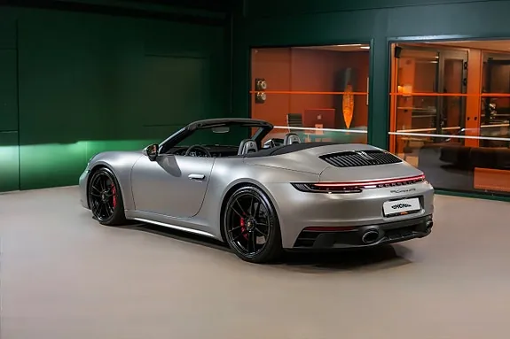 Porsche 911 2022 photo 3