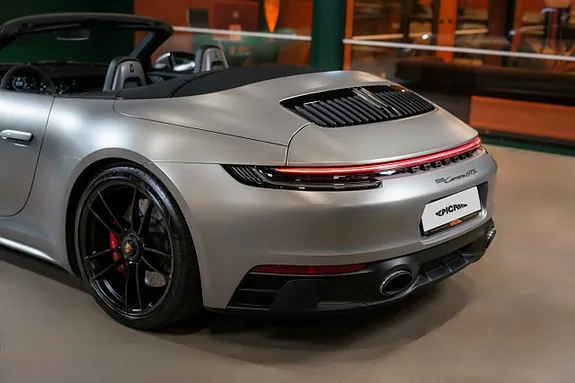 Porsche 911 2022 photo 4