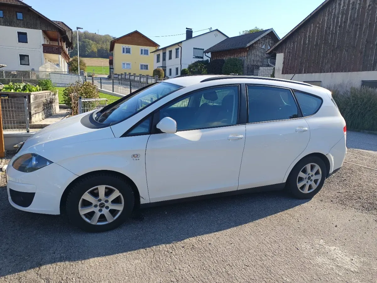 Seat Altea Xl 2011 photo 3