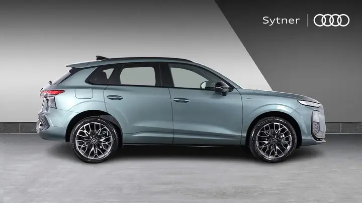 Audi Q3 photo 4