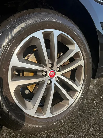 Jaguar F-Pace 2018 photo 3