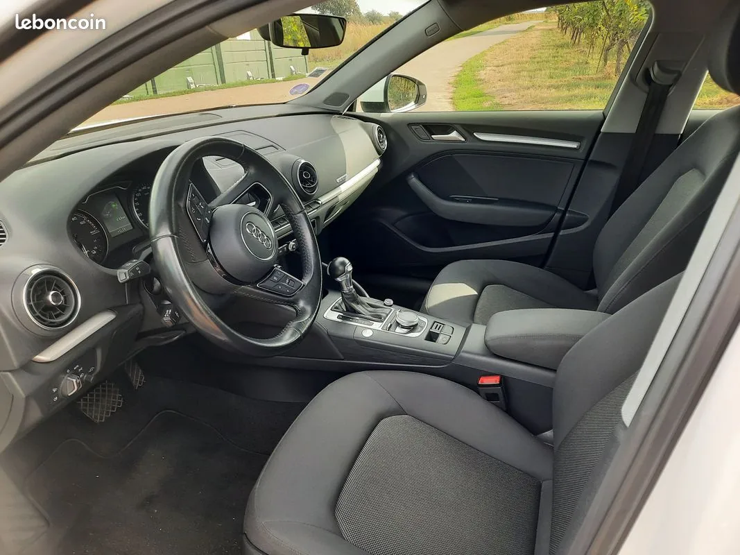 Audi A3 2017 photo 3