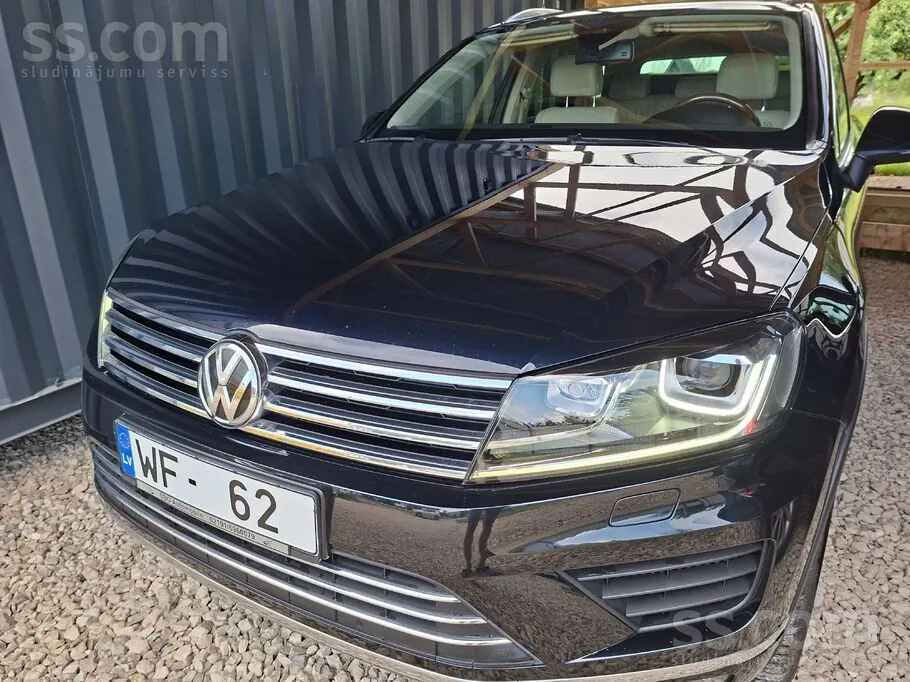 Volkswagen Touareg 2015 photo 2