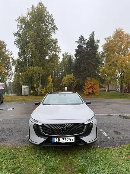 Mazda 6E 2026 photo 2