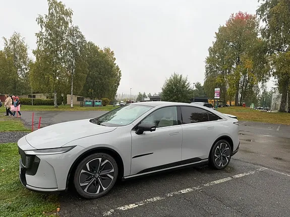 Mazda 6E 2026 photo 3