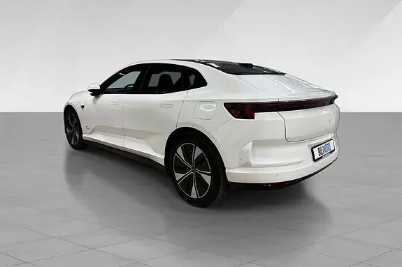 Polestar 4 2025 photo 4