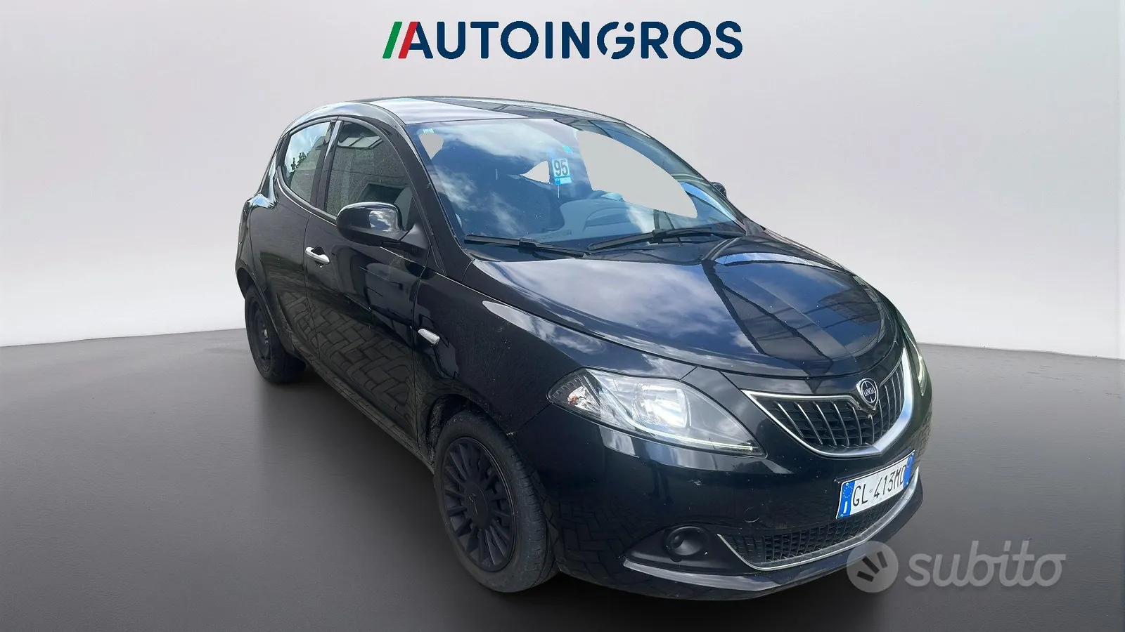 Lancia Ypsilon