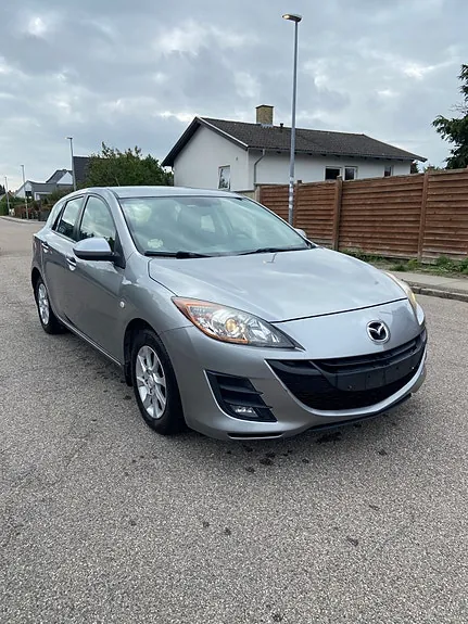 Mazda 3 2010 photo 3