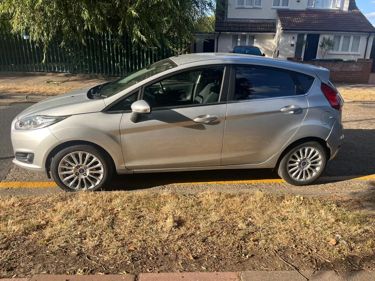 Ford Fiesta 2014 photo 5