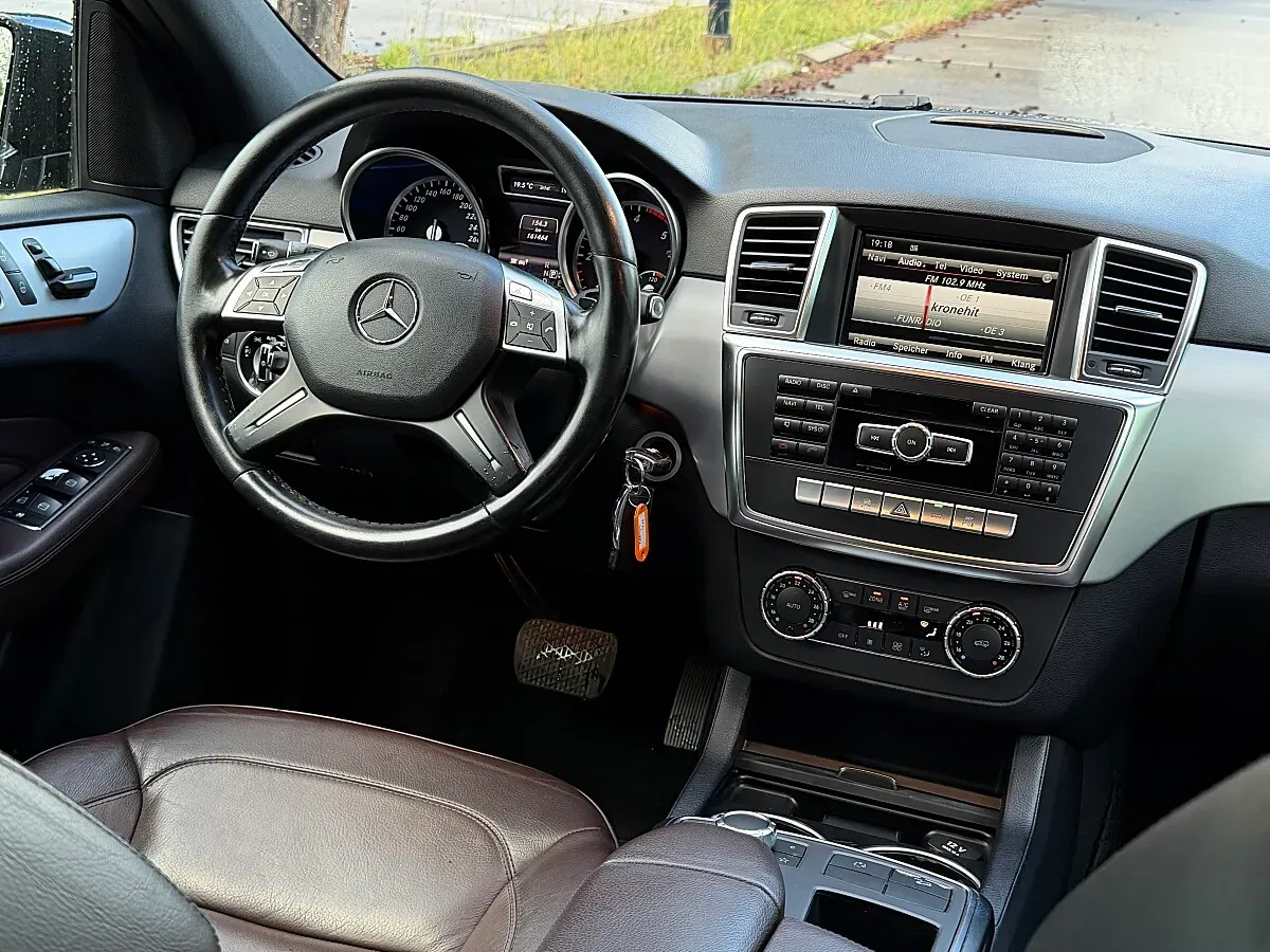 Mercedes-Benz Ml Class 2013 photo 2