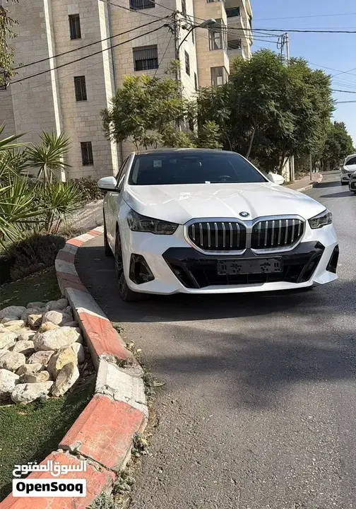 BMW 5 Series 2024 photo 3