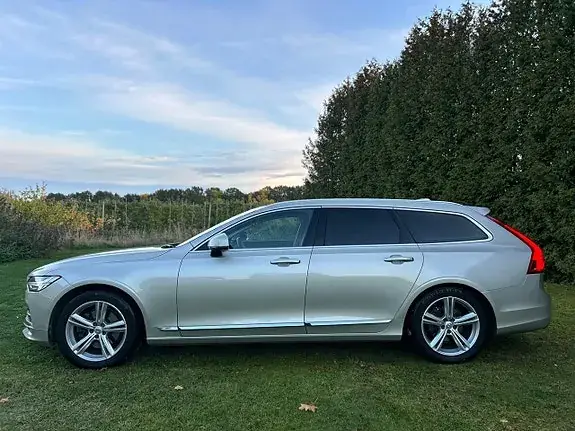 Volvo V90 2017 photo 2