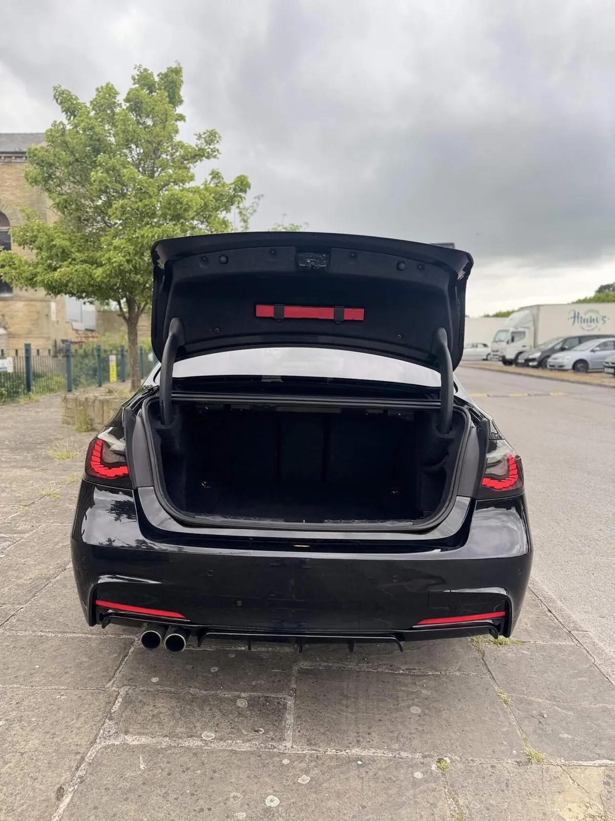 BMW 3 Series 2018 photo 5