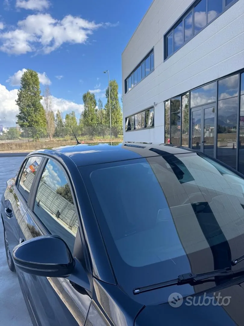 Peugeot 208 2022 photo 4