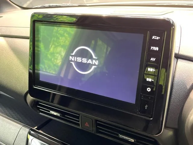 Nissan Luks 2025 photo 5