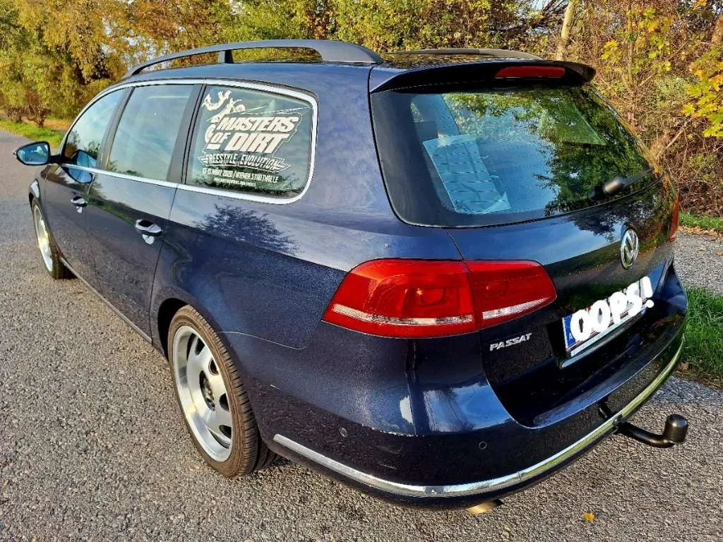 Volkswagen Passat 2011 photo 3