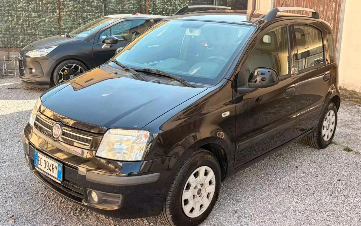 Fiat Panda 2010 photo 2
