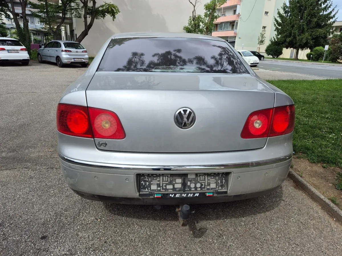 Volkswagen Phaeton 2005 photo 2