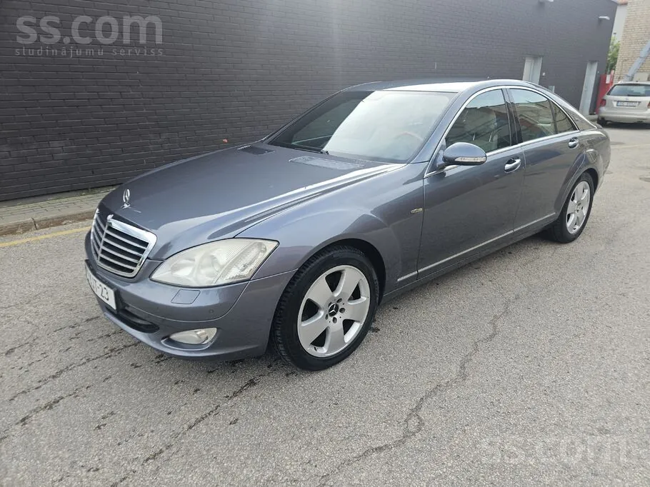 Mercedes-Benz S320