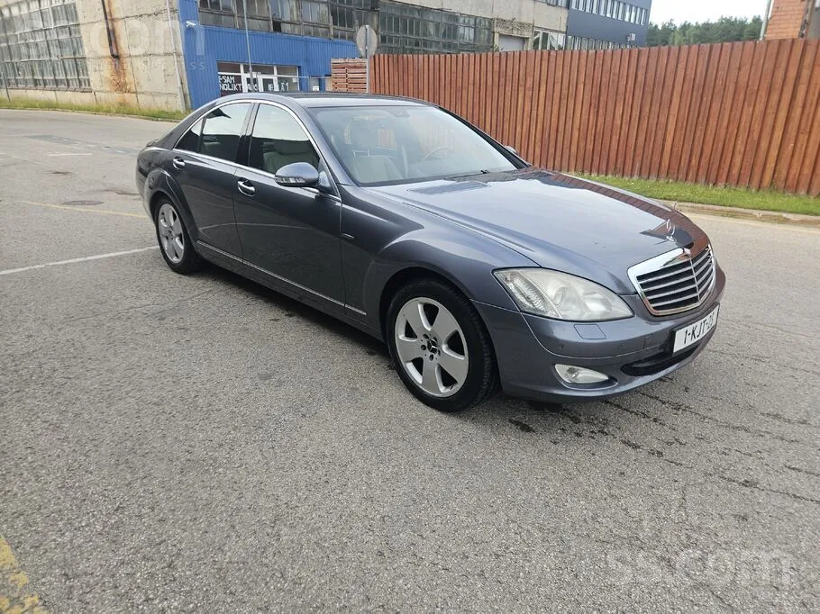 Mercedes-Benz S320 2007 photo 3