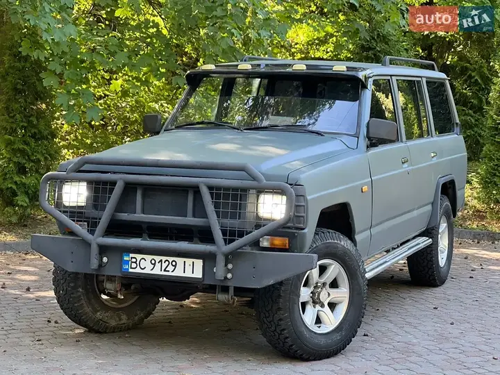 Nissan Patrol 1991 photo 2