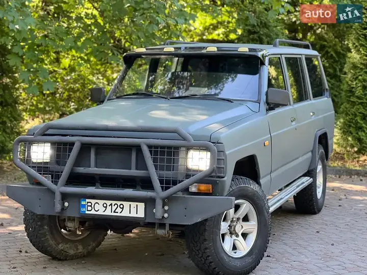 Nissan Patrol 1991 photo 4