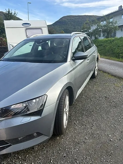 Skoda Superb 2017 photo 3