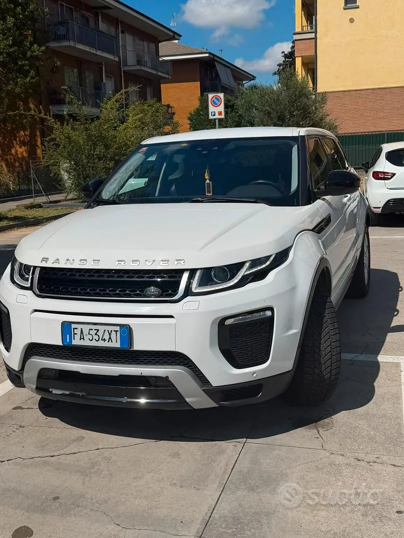 Land Rover Range Rover Evoque 2015 photo 2