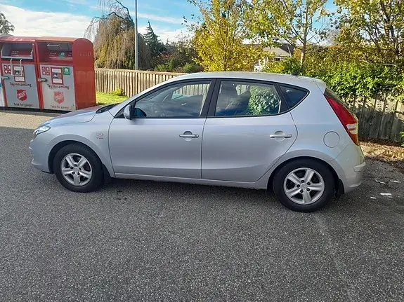 Hyundai I30 2009 photo 3