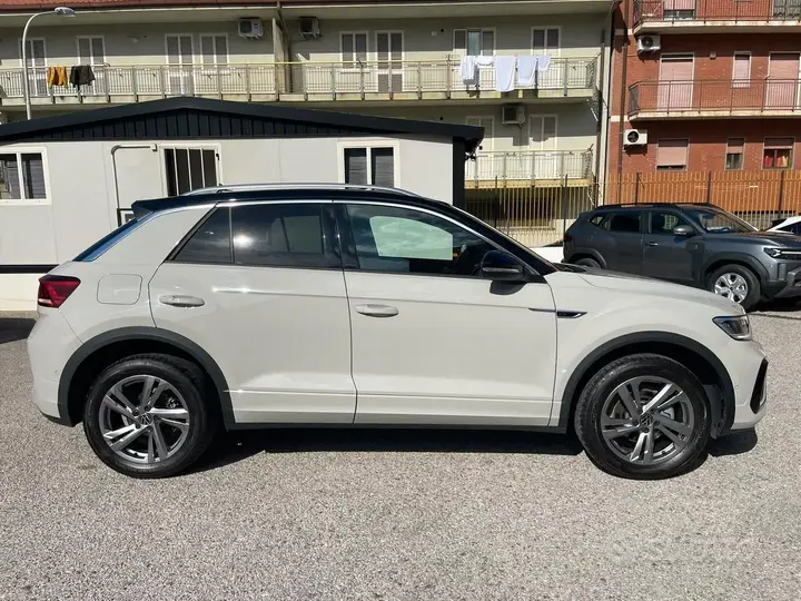 Volkswagen T-Roc 2023 photo 4