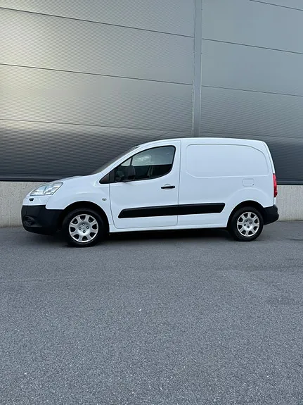 Peugeot Partner 2010 photo 3