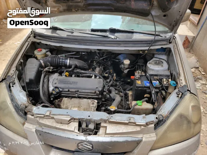 Suzuki Liana 2004 photo 3