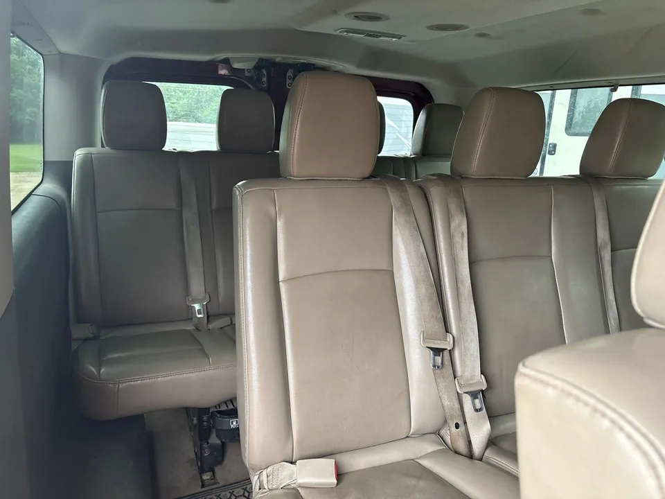 Nissan Nv 3500 2012 photo 3