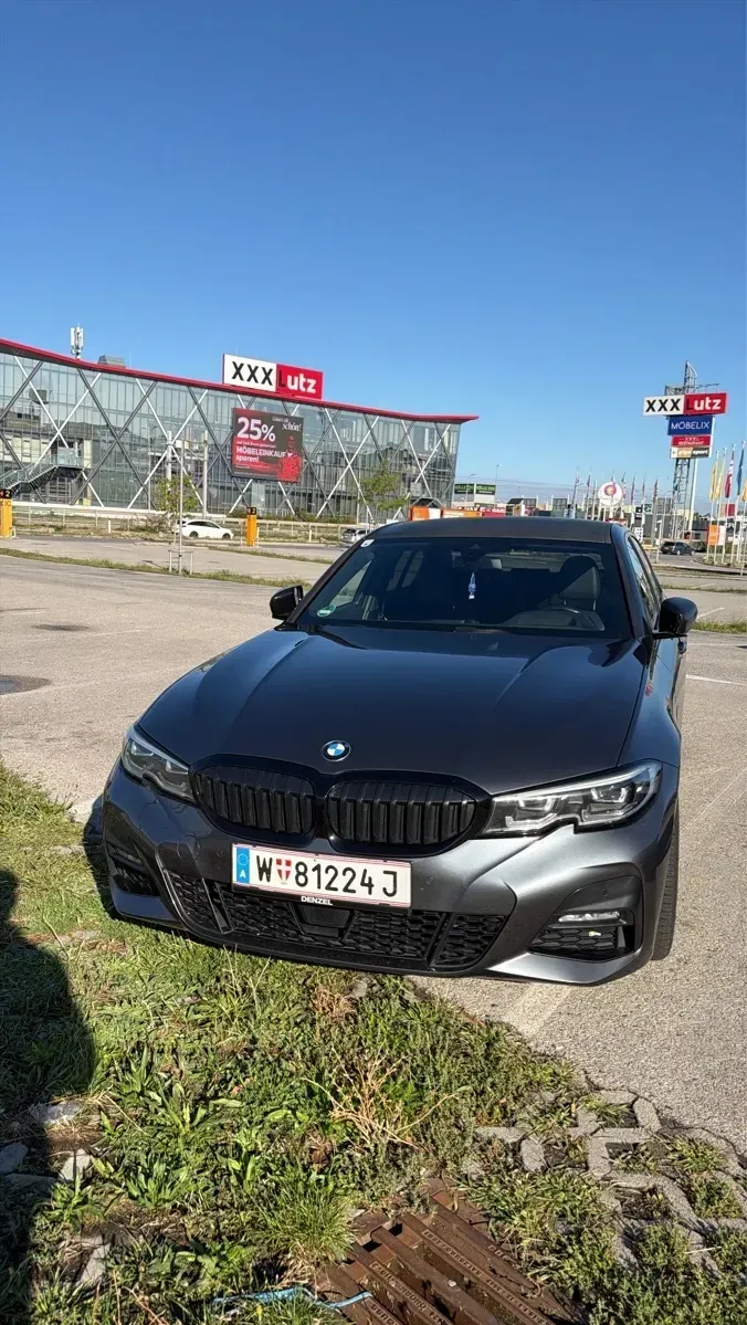 BMW 3 Series 2020 photo 2