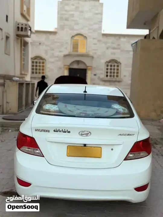 Hyundai Accent 2013 photo 3