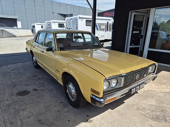 Toyota Crown 1975 photo 2