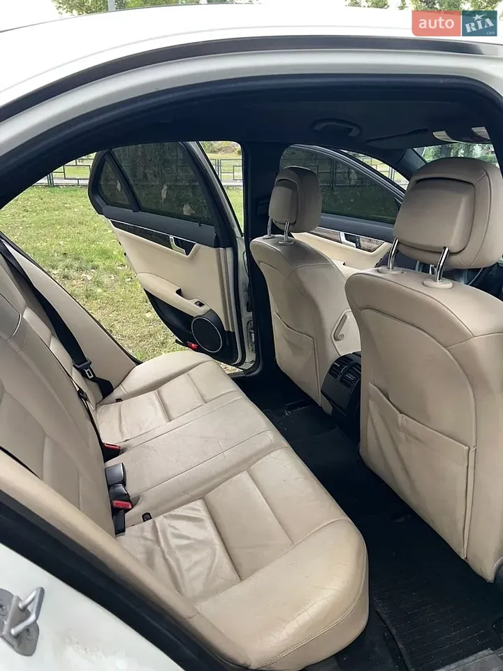 Mercedes-Benz C-Class 2008 photo 5