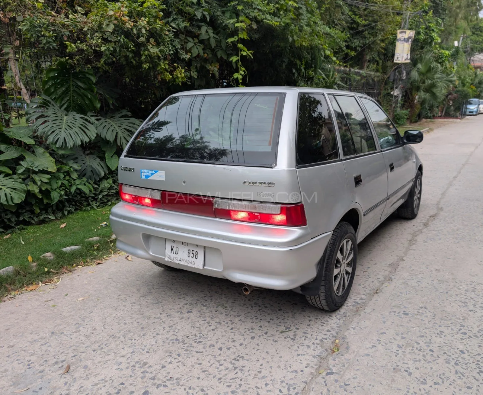 Suzuki Cultus