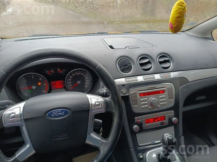 Ford S-Max 2009 photo 2