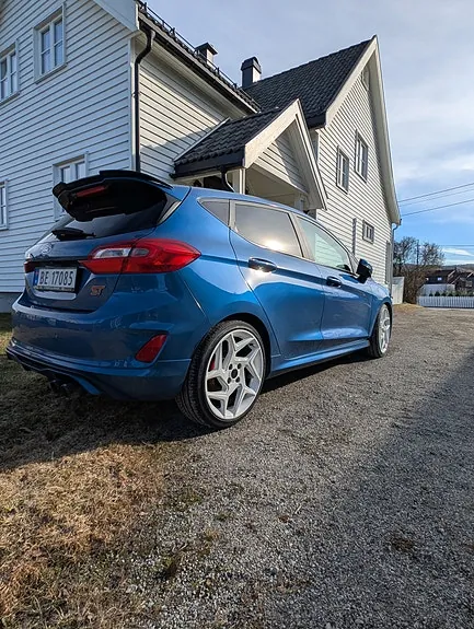 Ford Fiesta 2018 photo 3