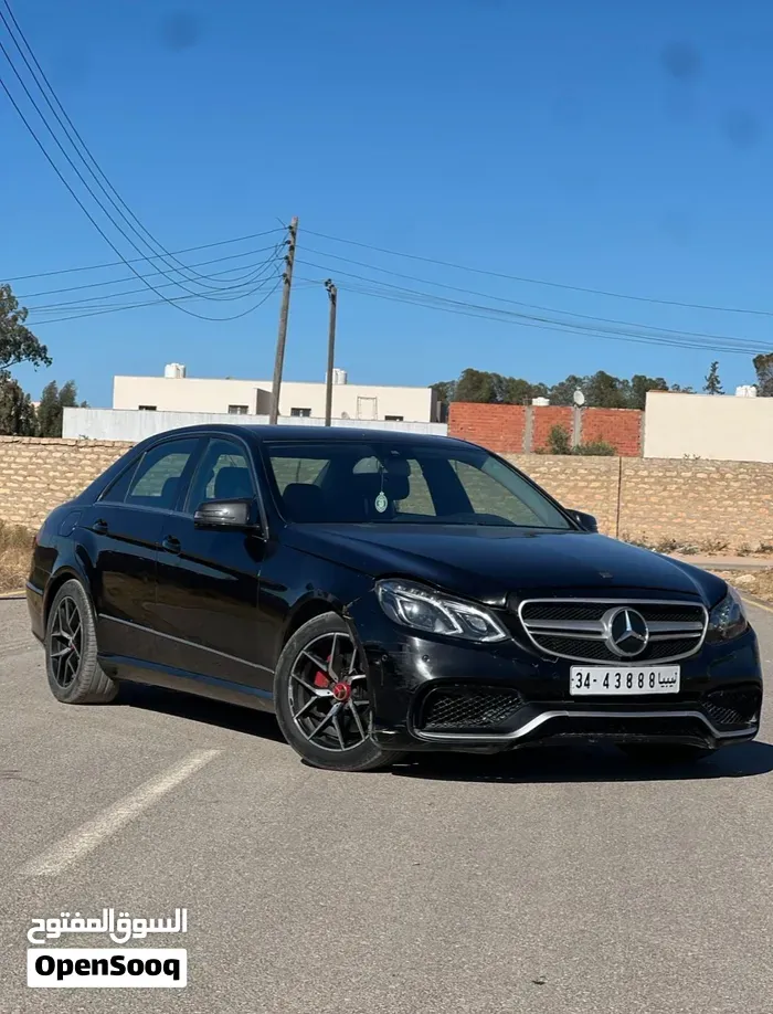 Mercedes-Benz E-Class 2011 photo 2