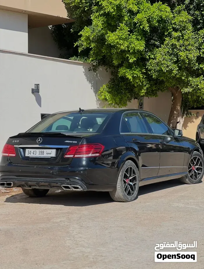 Mercedes-Benz E-Class 2011 photo 3