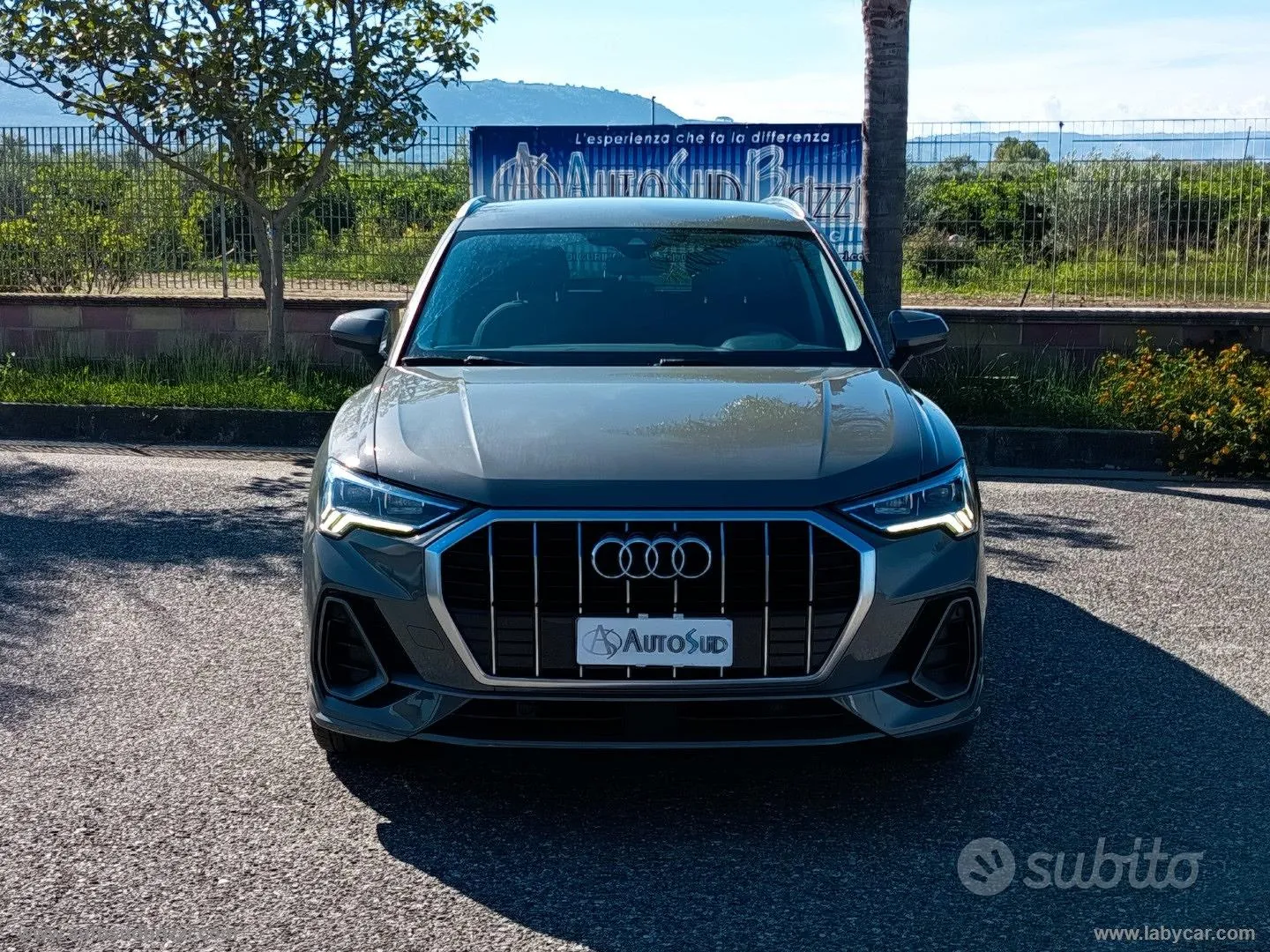 Audi Q3 2023 photo 2