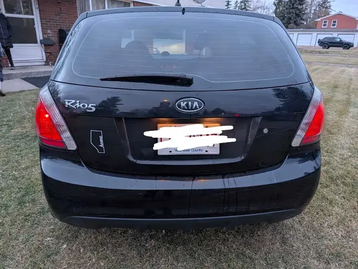 Kia Rio 2011 photo 4